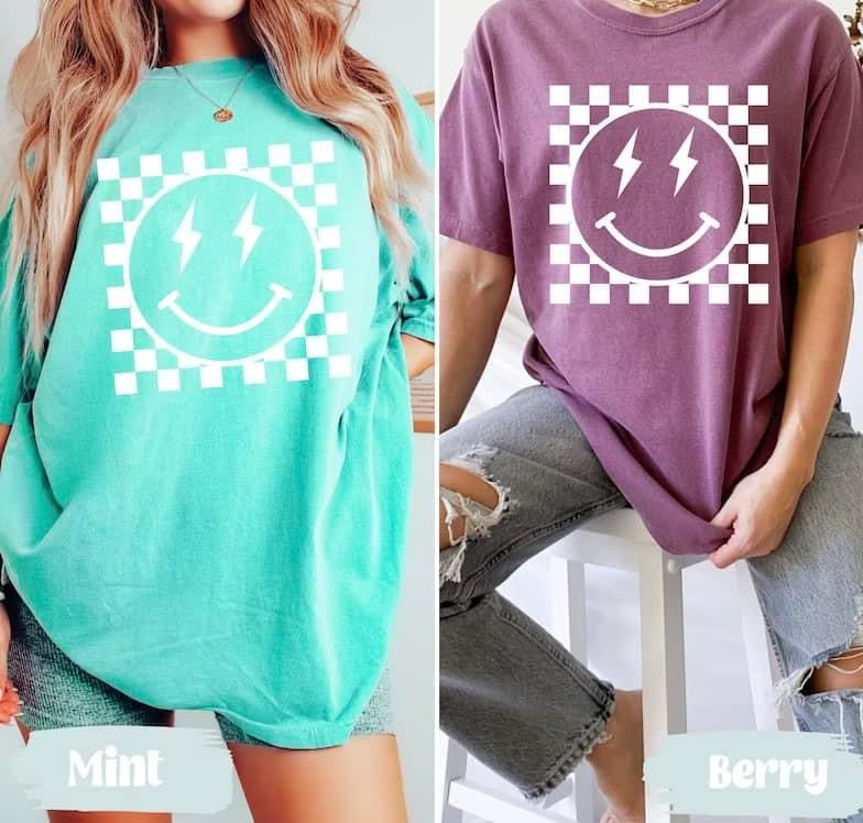 Comfort color checkered smiley