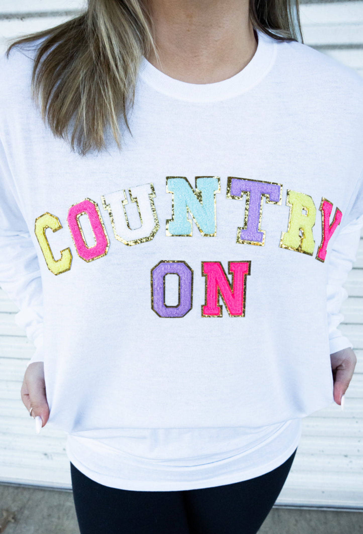 COUNTRY ON Chenille Patch Top